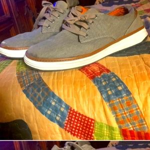 2 pair shoes cole hann sketchers